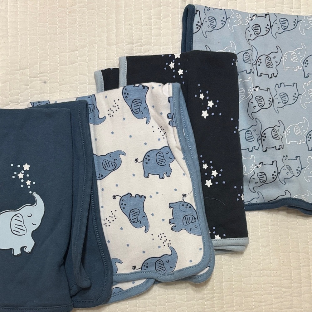 4 Pack of The Peanutshell burping cloths